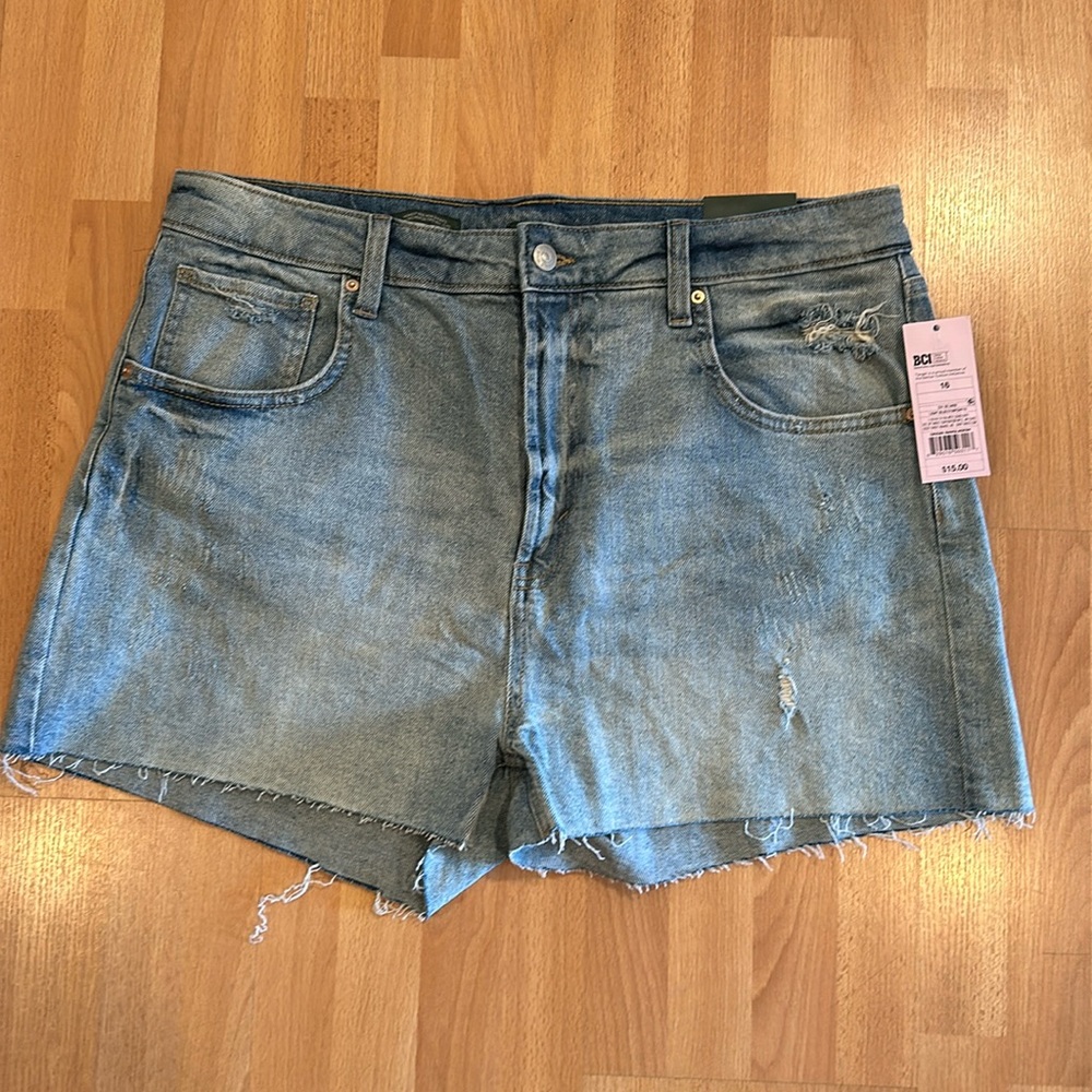 Wild Fable Light Blue Highest Rise Mom Denim Jean Shorts, 16 / 33 Waist - NWT